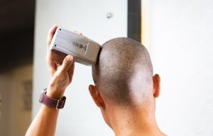 Cạo đầu bao lâu tóc mọc lại – Cách nuôi lại tóc sau khi cạo
